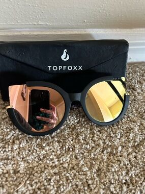 TopFoxx Black Frame Sunglasses